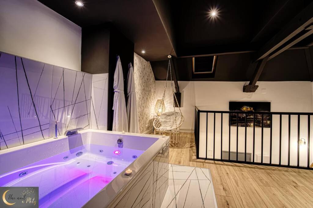 Le Loft Spa Au Coeur De Μετς Εξωτερικό φωτογραφία