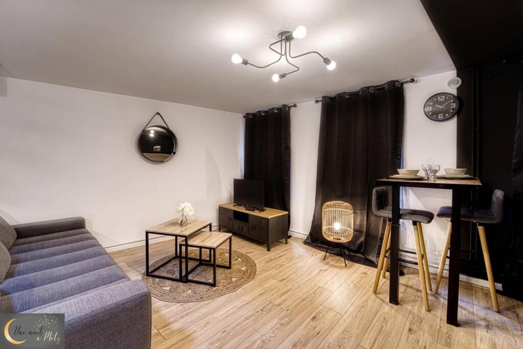 Le Loft Spa Au Coeur De Μετς Εξωτερικό φωτογραφία